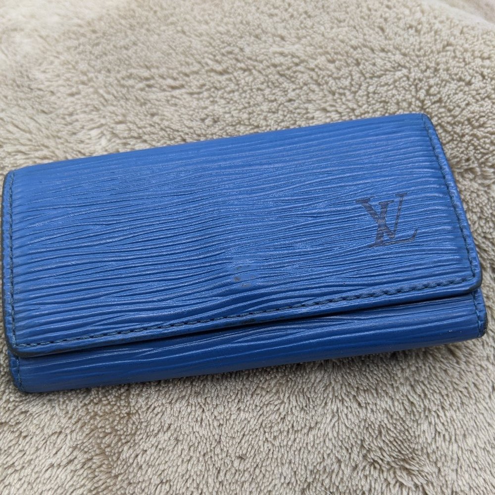 Louis Vuitton 4-Key Epi Multicles Toledo Blue